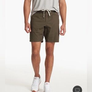 NWOT! - Men’s Vuori Ripstop Shorts- Size S (oregano)